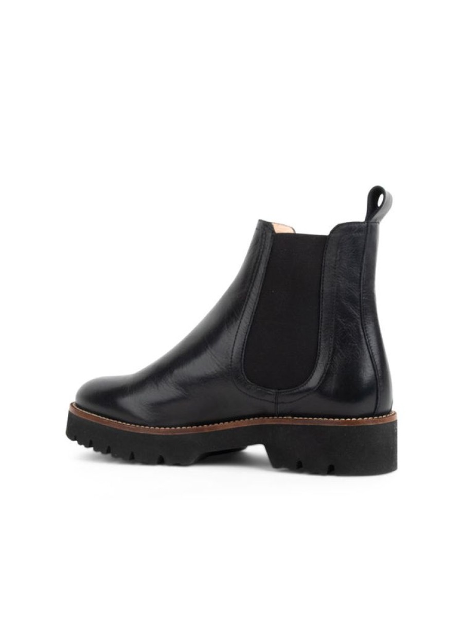 The Lug Sole Patricia Green | Chelsea Lug Sole Bootie Black